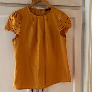 Women’s Mustard Eyelet Cap Sleeve Blouse